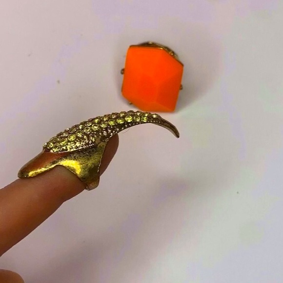 🌹 2 Piece 🌹 Orange and Gold Statement Ring Set w/ Claw Fingernail Ring - Picture 11 of 12